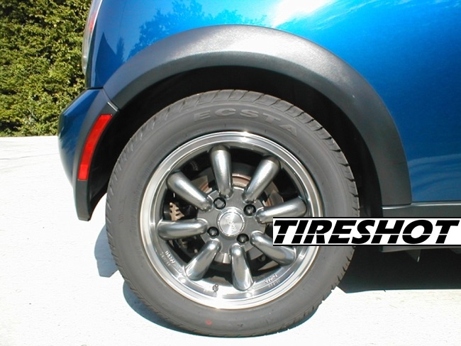 Tire Kumho Ecsta 711